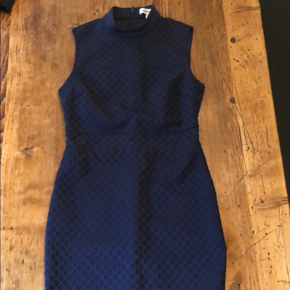 Elizabeth and james dress